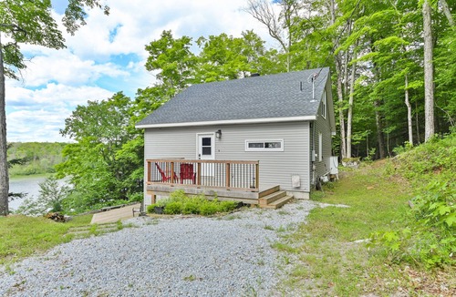 Arden House | GC Lake Forest View Cottage