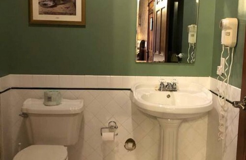 Rush City Hotel | GH8 · #8 Grant House- The Rush Room