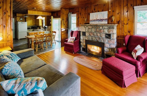 Bayfield Cottage | Glass Tile Cottage: Classic Bayfield Cottage Across The Road From The Lake!