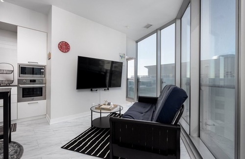 Toronto Entertainment District Condo | GLOBALSTAY. A Welcoming Modern 2BR Condo with Great City Views
