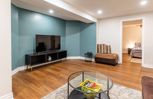 Central Erin Mills Apartment | GLOBALSTAY . Mississauga Sweet Basement For Family