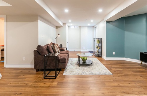 Central Erin Mills Apartment | GLOBALSTAY . Mississauga Sweet Basement For Family
