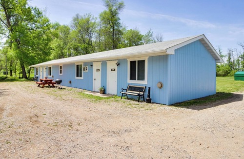 Garrison Cabin | 'Glowacki's Lodge' Mille Lacs Lake Group Getaway!