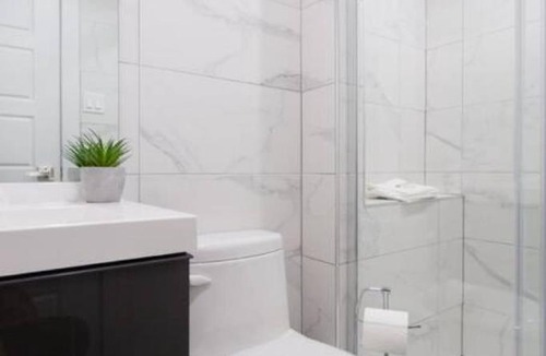 Little Italy Apartment | Golden Oasis mini Studio with full bath by Denstays