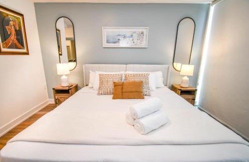 Innisfil Apartment | Golf Paradise Pool Fire Pit King Bed