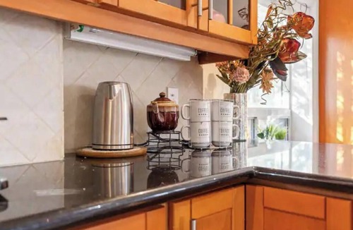 Thornhill House | Gorgeous 3 bedroom 2 bath house