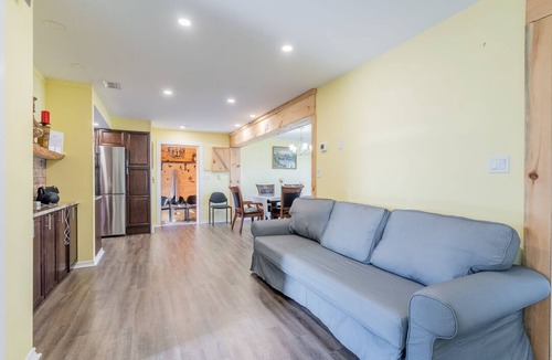 Quinte West House | Gorgeous House on Trent River