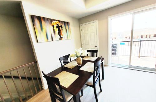 Ottawa Division House | Graceful Oasis