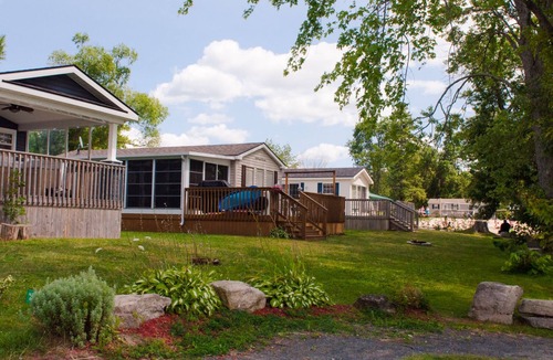 Campbellford Apartment | Great Blue Resorts - Woodland Estate