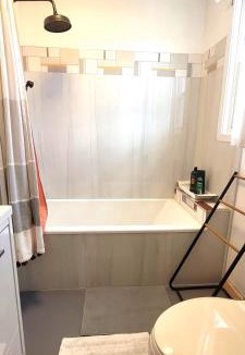 Windsor Apartment | Great Location -Mural, Barn and Corridor -1 Bed 1Bath Apartments!
