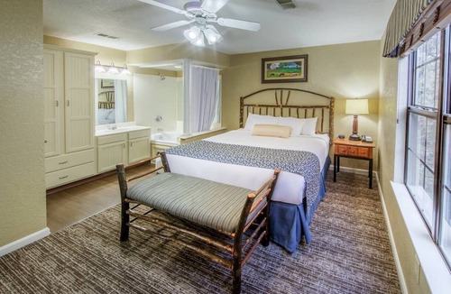 South Lee Hotel | Great Place - 2 BD - Kitchen - Pool