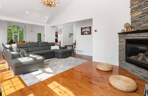 Tiny Cottage | Great Raccoon Lodge - Five Bedroom Cottage, Sleeps 10