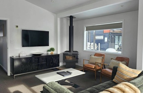 Tekapo House | "Great Scott" Great Spot Your Tekapo Retreat