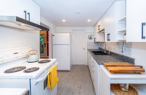 Greater Napanee Cottage | Great Sunset Waterfront Cottage.