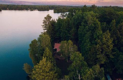Scotia Ski Chalet | Grinmore Lakehouse with Panoramic View & Hot Tub