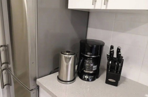 Thornhill Apartment | Ground floor 2 bedroom with backyard good layout