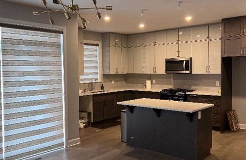 Russell House | Guest house in Russel Ontario, 25 mints away from Ottawa downtown .