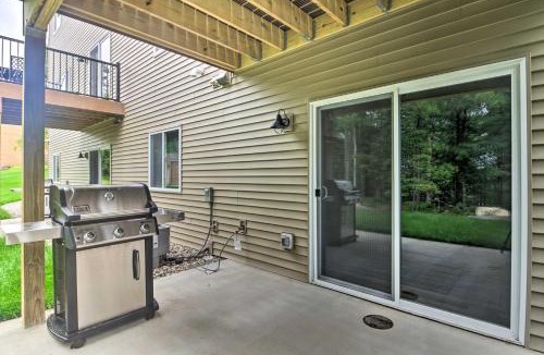 Lake Shore House | Gull Lake Resort Escape Pool and Snowmobile Trails