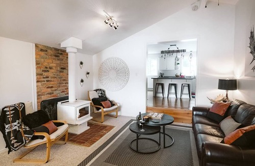 Dysart et al Cottage | Haliburton Cottage Peaceful Rustic-Luxury Lakefront Retreat for Couples & Family