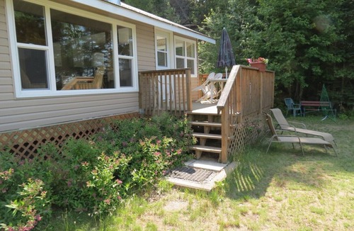 Dysart et al Cottage | Haliburton Lake Cottage Rental - Waterfront