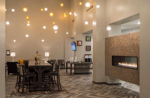 Prospect Park Hotel | Hampton Inn and Suites Minneapolis University Area, MN