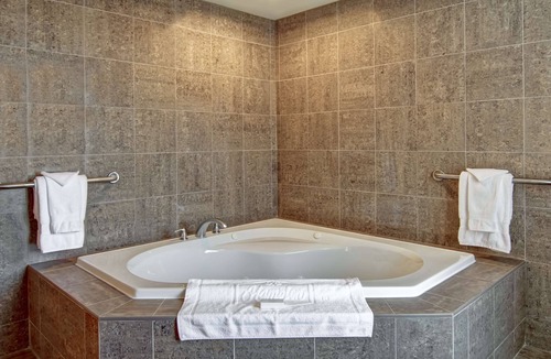 Sudbury Hotel | Hampton Inn by Hilton Sudbury