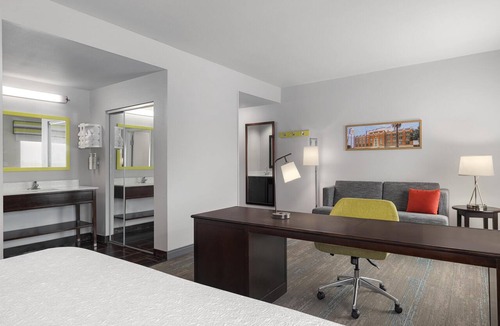 Cotulla Hotel | Hampton Inn Cotulla