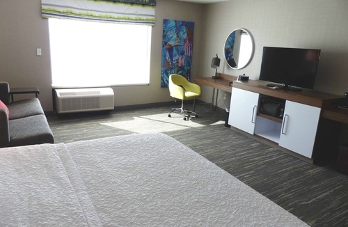 Fort Lee - Paramus Hotel | Hampton Inn Paramus