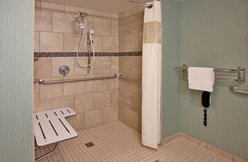 St. Cloud Hotel | Hampton Inn & Suites St. Cloud, MN
