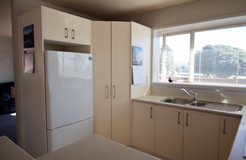 Kaikoura House | Handy Location | Ocean & Mountain Views | Close to Park - KK96845