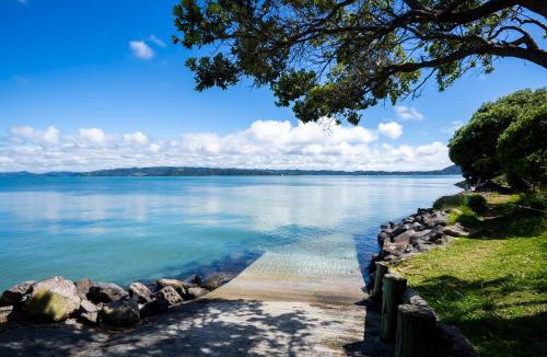 One Tree Point Apartment | Harbourside Getaway