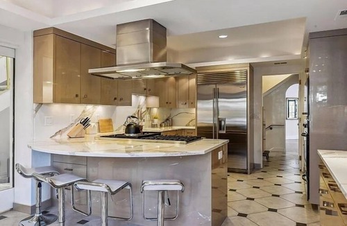 Southwest Minneapolis House | Harriet's Hideaway ON THE LAKE