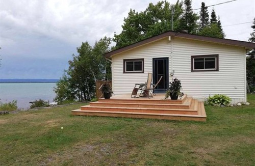 Algoma District Cottage | Havilland Bay Cottage on Beautiful Lake Superior