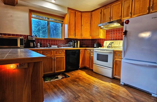 Eagle Creek Cabin | Hawkins Lakefront Cabin with Breathtaking Views