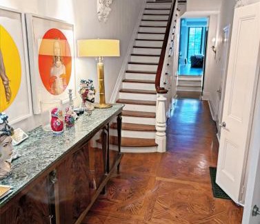 Bloor-Yorkville Bed & Breakfast | Hazelton Heritage