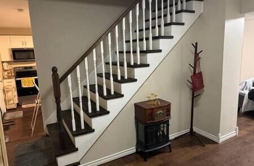 Courtland House | Heaven Retreats Cozy & Rest Room