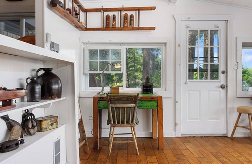 Muskoka Lakes Cottage | Hennessy Lake House, Port Carling Waterfront Property