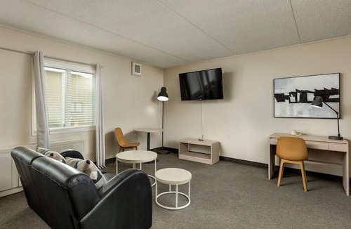 Taber Hotel | Heritage Inn Hotel & Convention Centre Taber