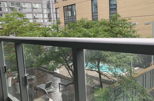 Toronto Entertainment District Condo | High-Ceiling Condo in Downtown Toronto