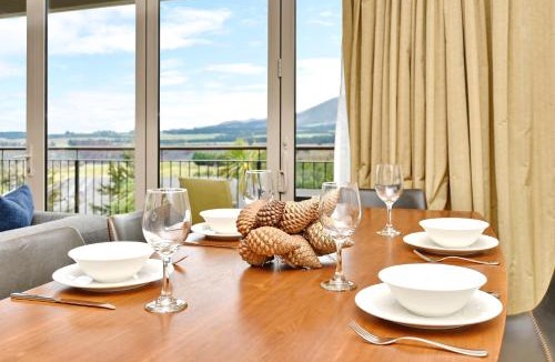Windwhistle Apartment | High Country Villa 250 - Terrace Downs