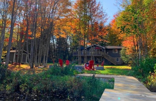 Marmora and Lake Cottage | High-End 4 Bedroom Cottage - Pets ★★★★★