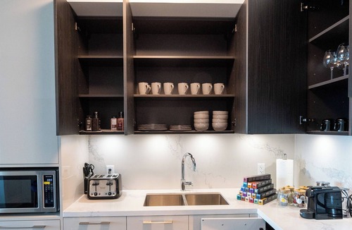 Markham Apartment | High-rise luxurylandscape in heart of Markham3bedroomsApartment2free parking