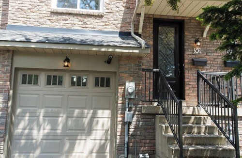 Thornhill House | HighEnd 4 BDRM TownHouse In Thornhill