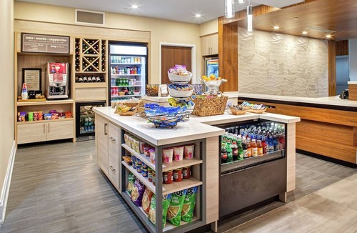 Clearview Hotel | Hilton Garden Inn Toronto/Oakville