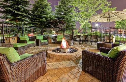 Gateway Hotel | Hilton Garden Inn Toronto/Mississauga