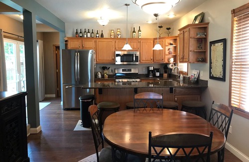 Stillwater House | Historic Downtown Stillwater Within Walking Distance From This South Hill Home