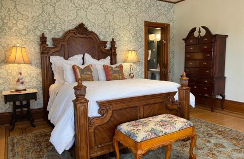Faribault Hotel | Historic Hutch House