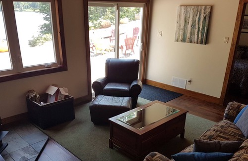 Perry Cottage | HOG LAKE HAVEN - MAKING MEMORIES AT THE LAKE WITH FAMILY & FRIENDS