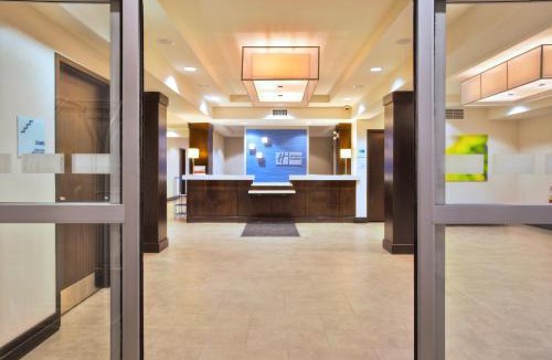 Algoma District Hotel | Holiday Inn Express - Sault Ste. Marie by IHG