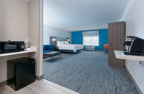 Shakopee Hotel | Holiday Inn Express Hotel & Suites Minneapolis SW - Shakopee by IHG